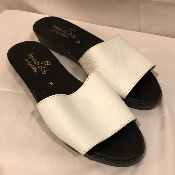 Beach Club by Seychelles Beautiful 7 - Picture 2 of 8